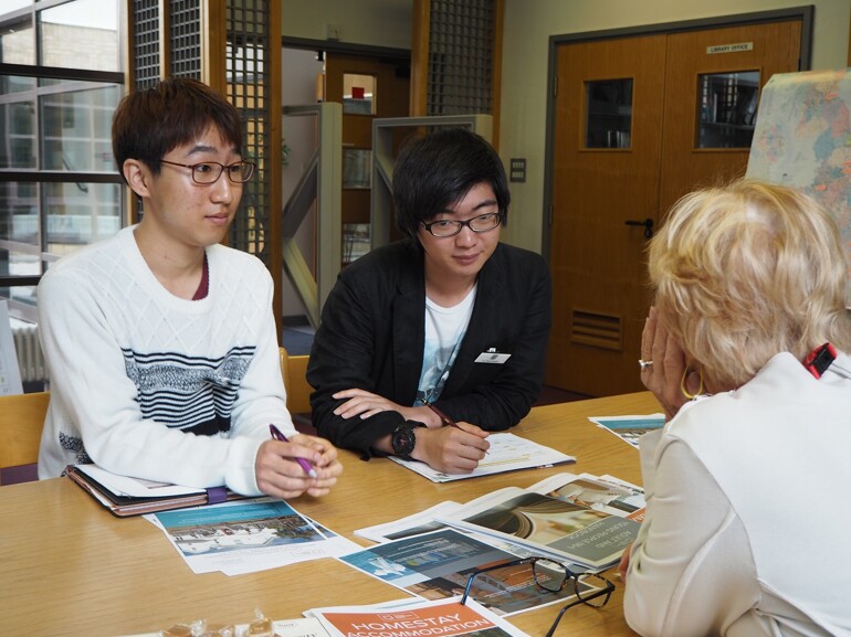 Language School Fair 2019 05