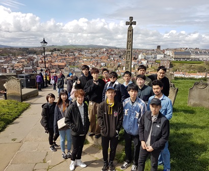 Whitby1.jpg