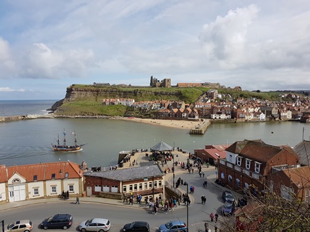 Whitby5.jpg